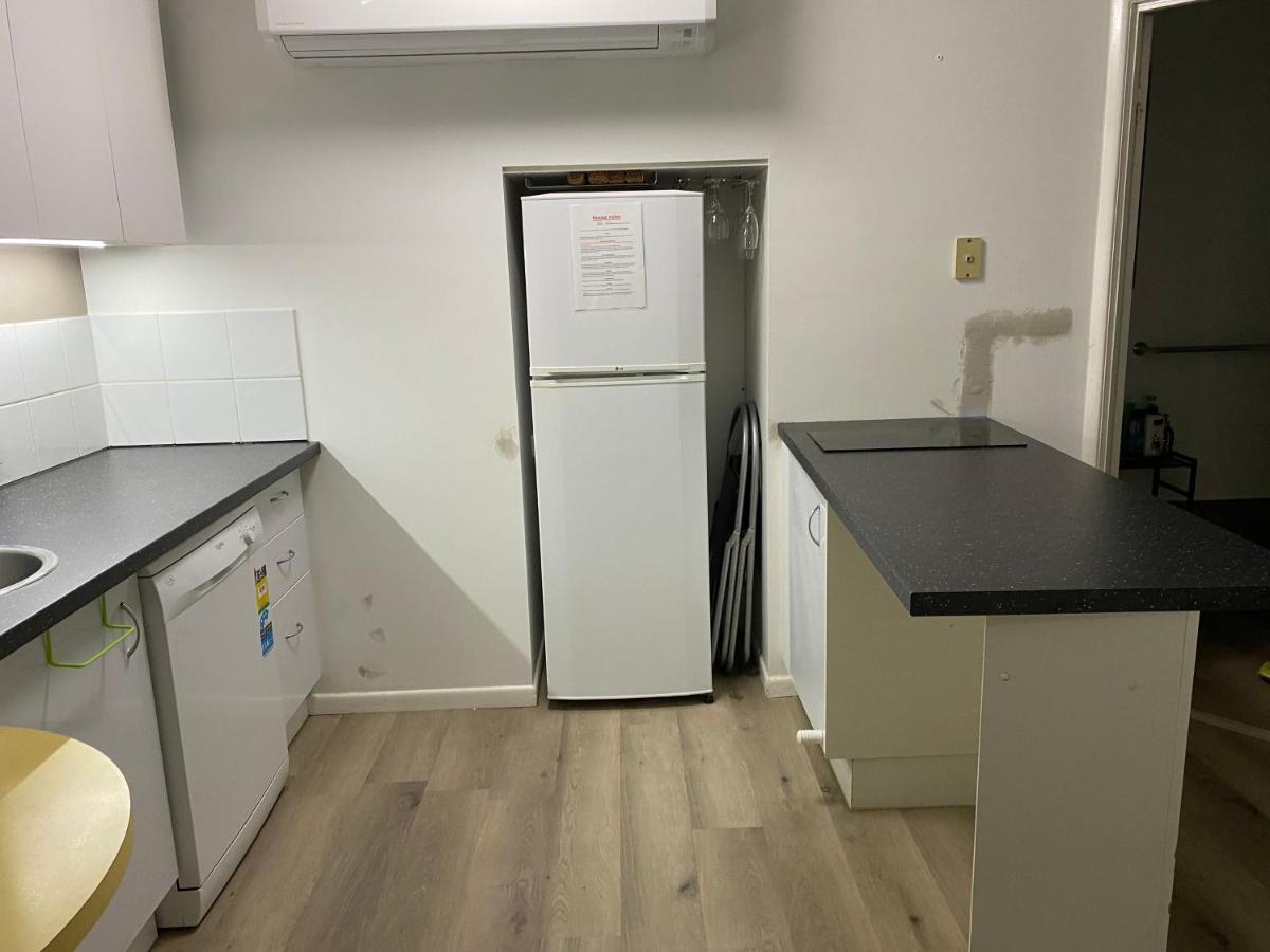 Apartment In 4* Resort - Pool Views - Great Location 누사빌 외부 사진
